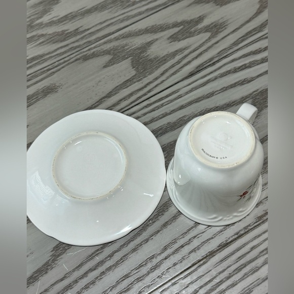 Pfaltzgraff Winterberry 10oz Coffee Cup with Flat Saucer Set of 8 - Picture 4 of 7